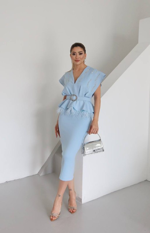 Apparel — TGqg35I53p6g