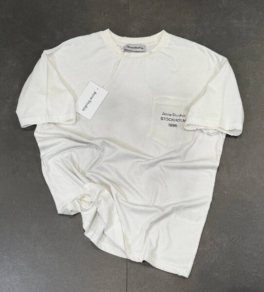 Apparel — TGqn1xTZKPoY view 3