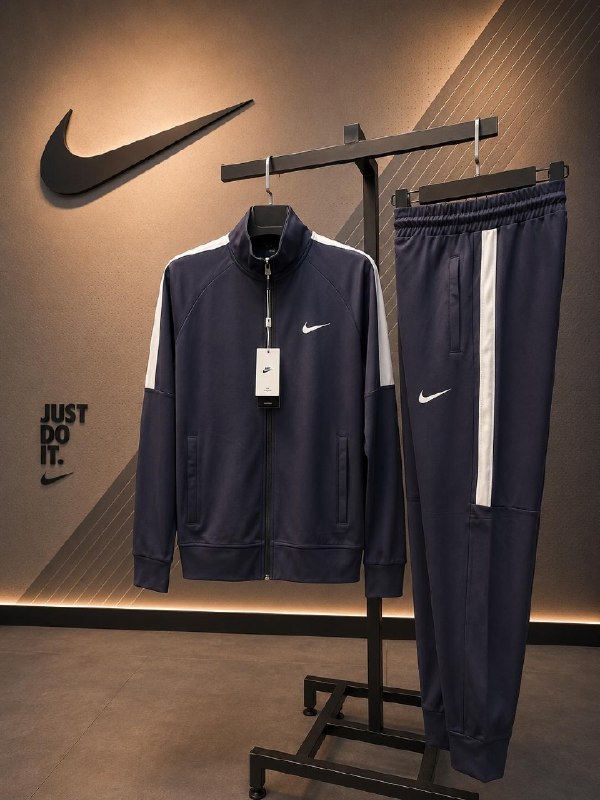 Apparel — TGqnDFQeJvg0 view
