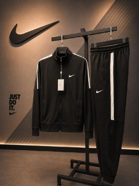 Apparel — TGqnDFQeJvg0 view 7