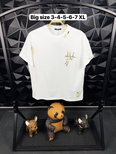 Apparel — TGqnFQgOlPfp view 4