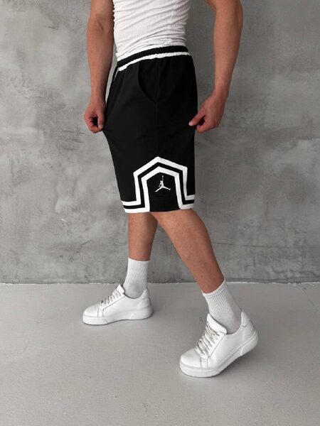 Apparel — TGqqOEy-zJtY view 4
