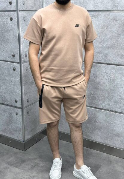 Apparel — TGquhUzFIxCg view 2