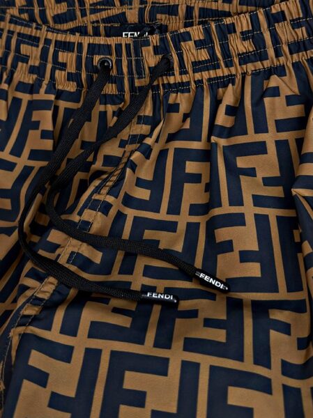 Apparel — TGr4puKKbIOn view 3