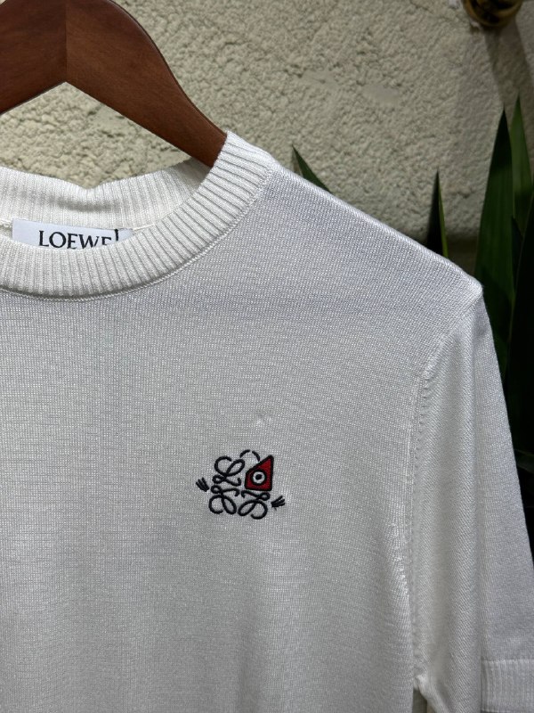 Apparel — TGr5_6EuSQnr view
