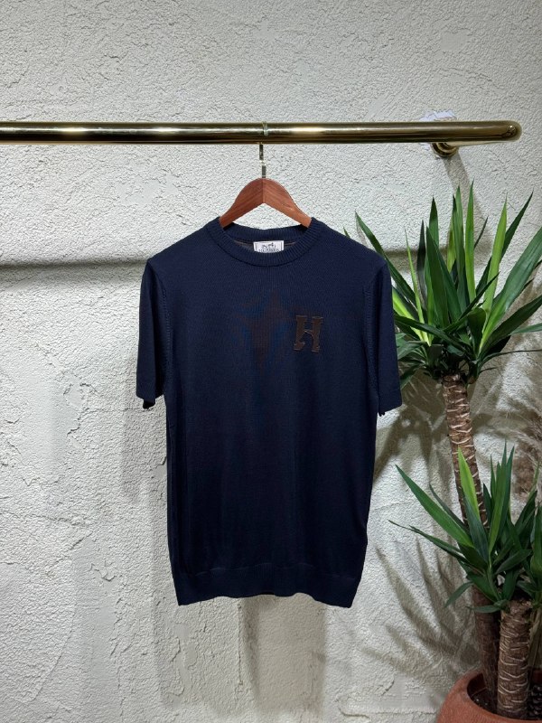 Apparel — TGr6-YSn98AW