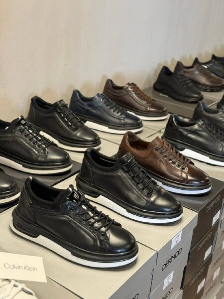 Men's Sneakers — TGr6GElTgtYW view 3