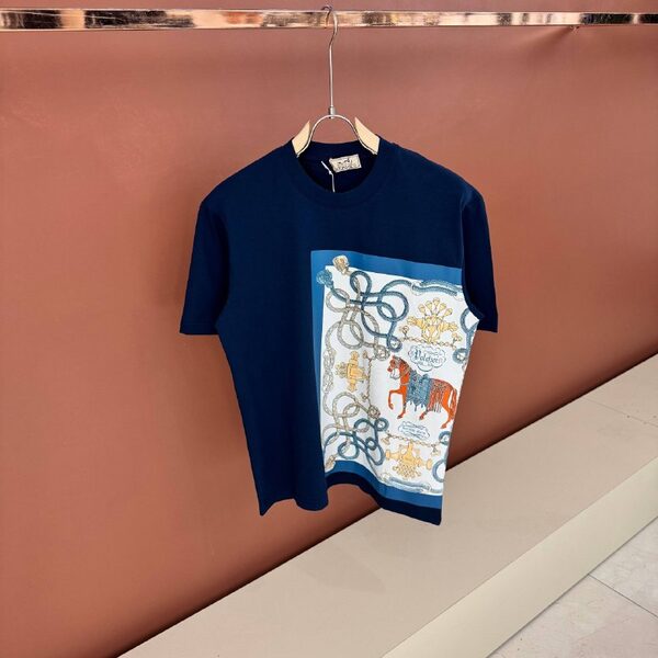 Apparel — TGr9EgwvUD1o view 4