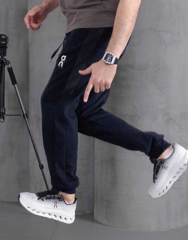 Apparel — TGrE5dZhUzJ4 view