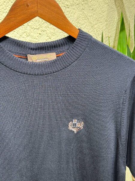 Apparel — TGrEIewbiVfq view 2