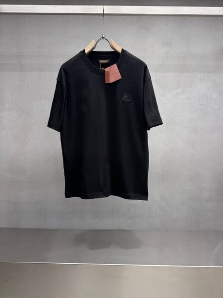 Apparel — TGrEYjvHOxzQ view 5