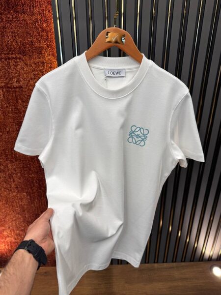 Apparel — TGrOT2AR8DLU view 2