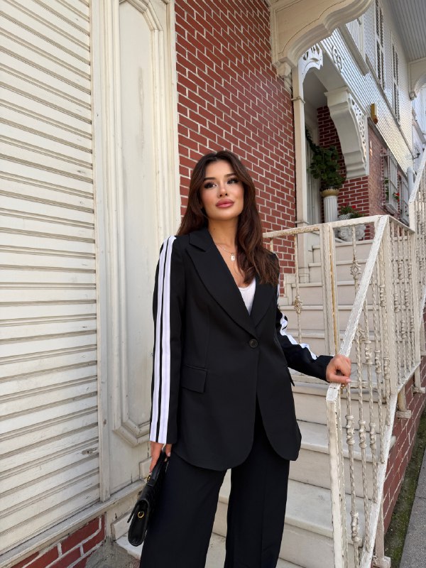 Apparel — TGrr30mbIc8i view
