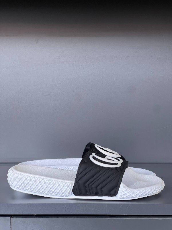 Men's Sneakers — TGrxXHoyoHgo view