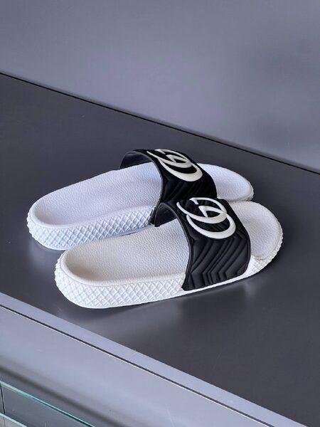 Men's Sneakers — TGrxXHoyoHgo view 3