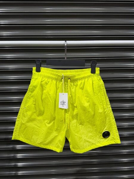 Apparel — TGryc5XUWyi8 view 4