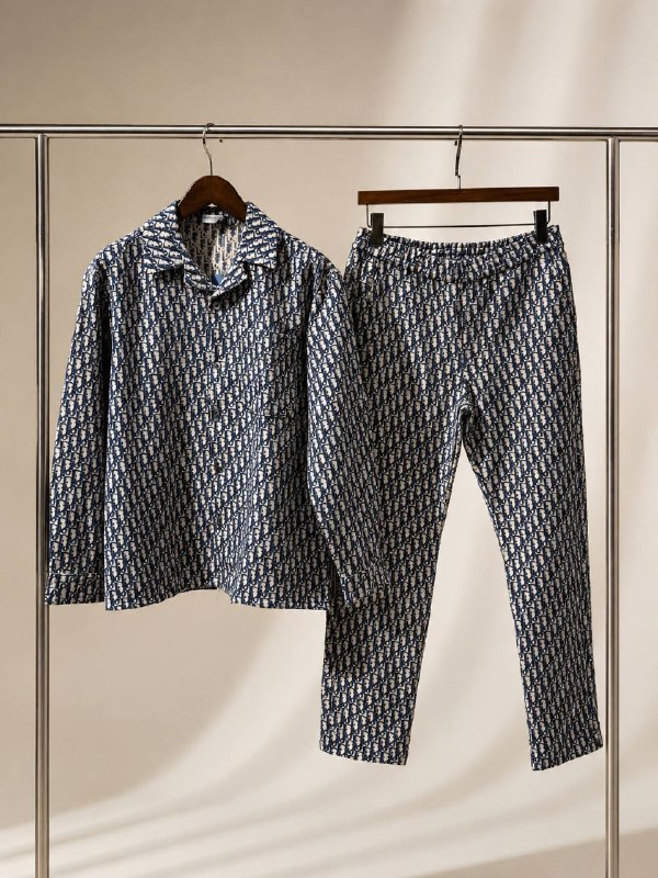 Apparel — TGsAjYfQ2lw5 view