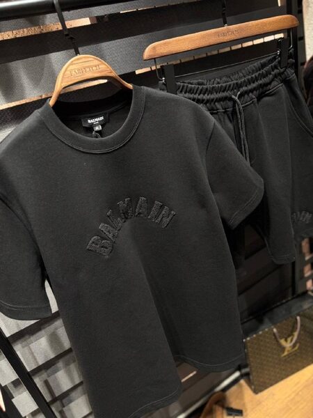 Apparel — TGsDuNAngd9x