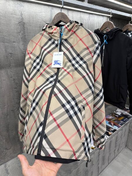 Apparel — TGsI2HN3UYYm view 2