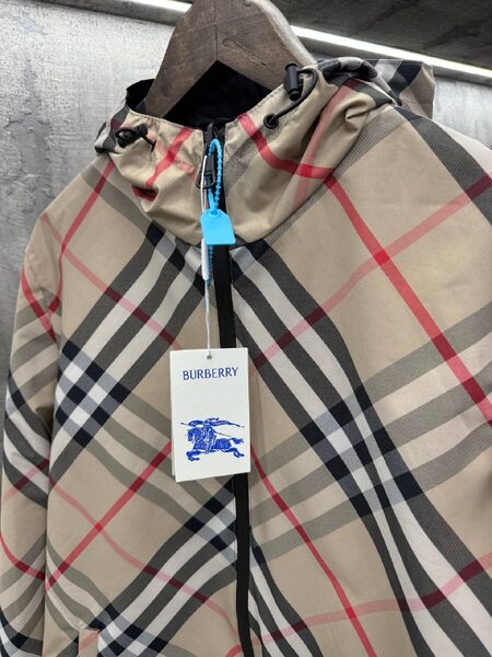 Apparel — TGsI2HN3UYYm view 3