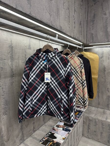 Apparel — TGsI2HN3UYYm view 6