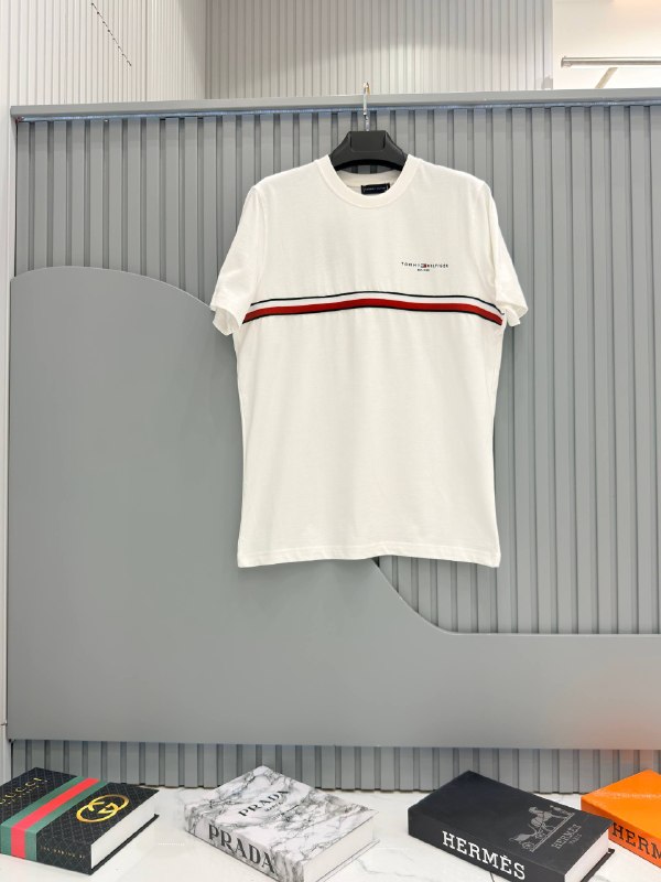Apparel — TGsO-xe1UN7N