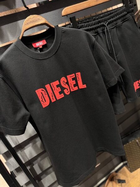 Apparel — TGsTwIvZYHTU