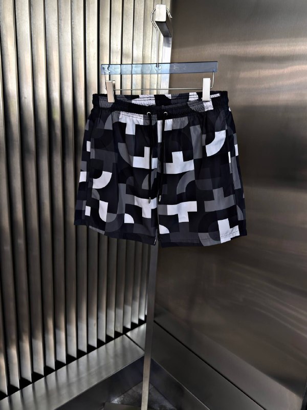 Apparel — TGsVo8hX-Zjr
