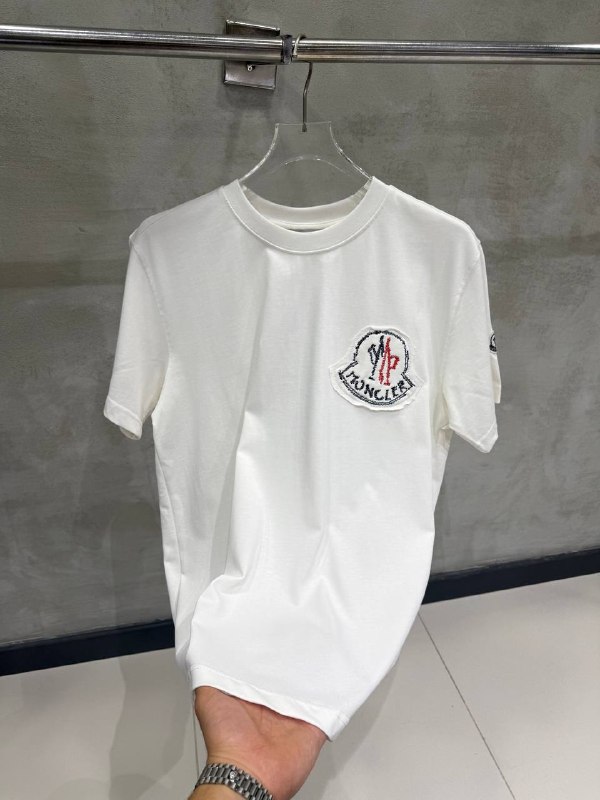 Apparel — TGsVpIvkpzLS view