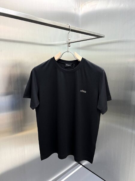 Apparel — TGsWuMCU5bk-