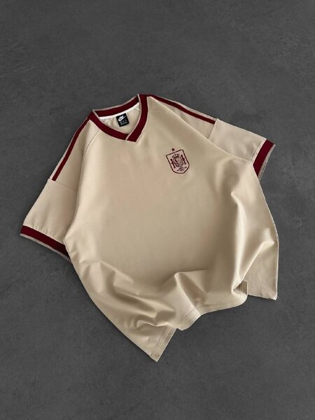 Apparel — TGsXG8-Z1FTq view 2