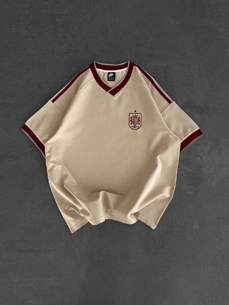 Apparel — TGsXG8-Z1FTq view 4