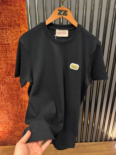 Apparel — TGsaFCpAA0c6 view 3