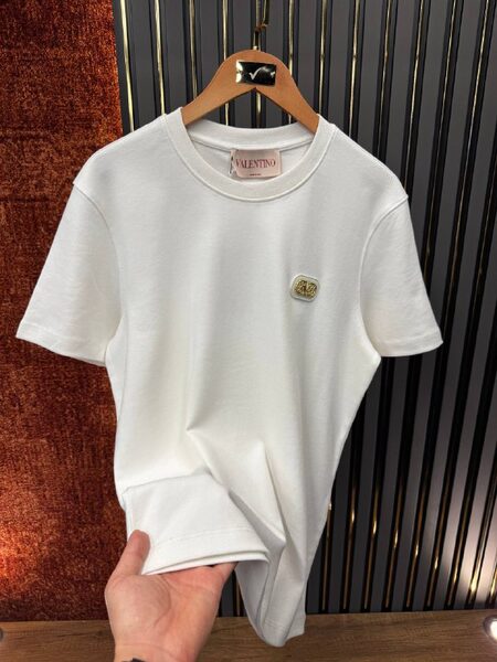 Apparel — TGsaFCpAA0c6 view 4