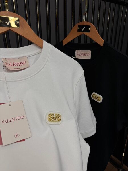 Apparel — TGsaFCpAA0c6 view 5
