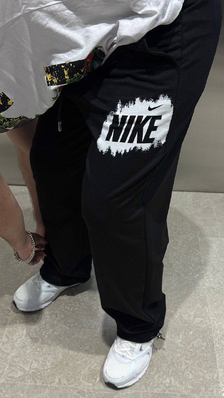 Apparel — TGsi3J7BSoal