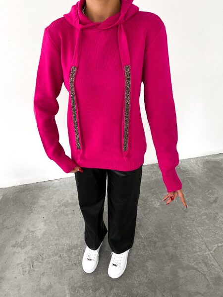 Apparel — TGsjmrbq-jAV