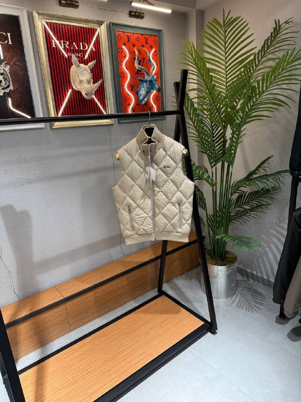 Apparel — TGspctyZHdxP