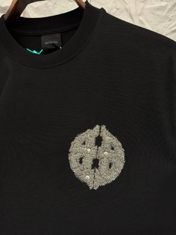 Apparel — TGspdrH6fSiD view