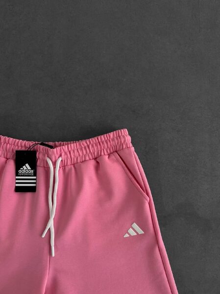 Apparel — TGt0kBF54XTc view 3