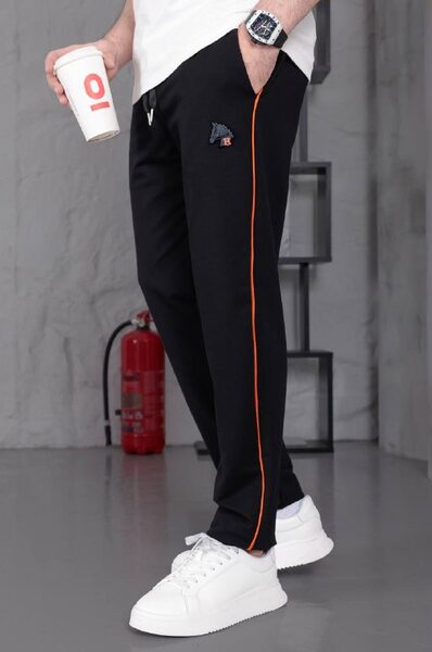 Apparel — TGt3EjQP6SJ4 view 2