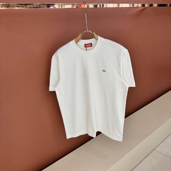 Apparel — TGt3yQXQB6vs view 3