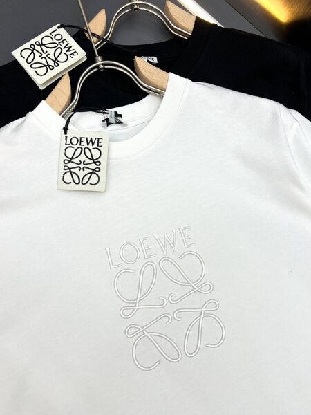 Apparel — TGt4nWw0RdpV view 2