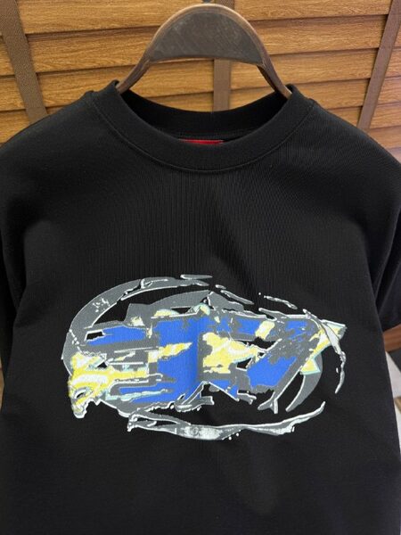 Apparel — TGtEFdo0K5n0 view 4