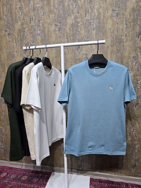 Apparel — TGtHjIw1jZcM view 2