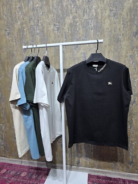 Apparel — TGtHjIw1jZcM view 4
