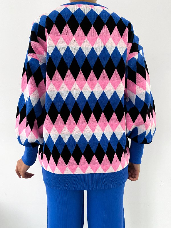 Apparel — TGtL3RHneGwY view