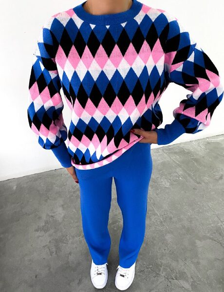 Apparel — TGtL3RHneGwY view 7