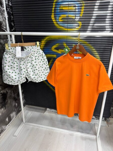 Apparel — TGtXxNbc9CFk view 2