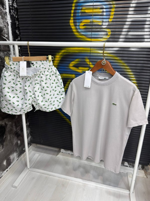 Apparel — TGtXxNbc9CFk view